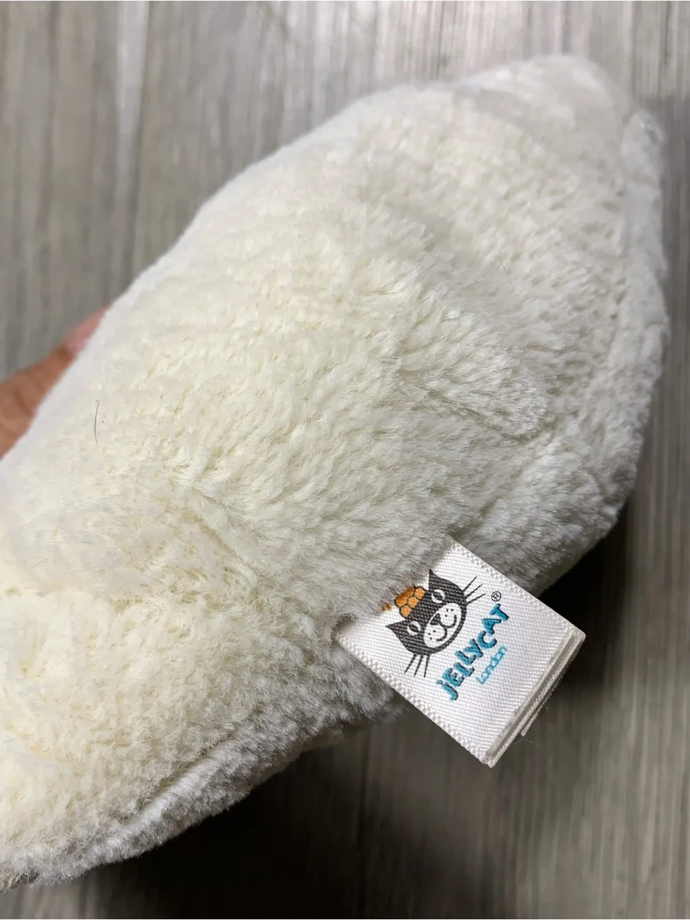 Jellycat chloe clam
